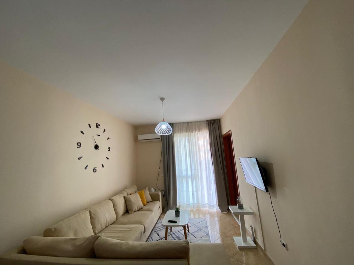 Chlo Apartment 2 Тирана Екстериор снимка